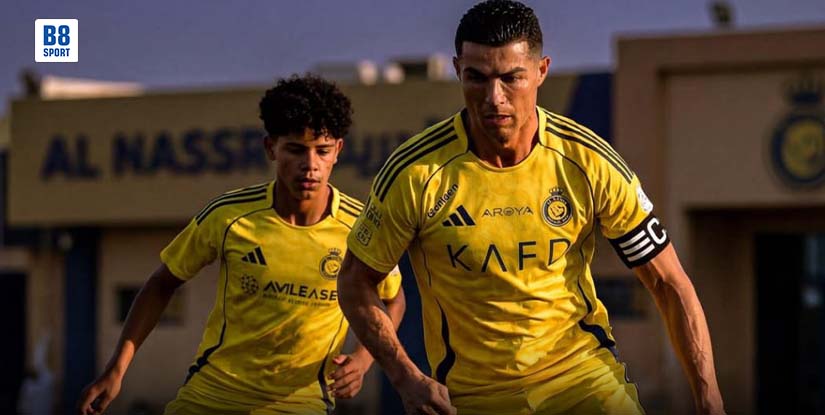 (English) កូនប្រុស Ronaldo ត្រៀមខ្លួនចូលលេងជាមួយឪពុក