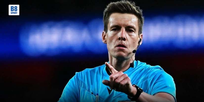 (English) UEFA ប្រកាសបេក្ខជនអាជ្ញាកណ្តាល កាត់ក្តីពានរង្វាន់អឺរ៉ុបទាំងបី